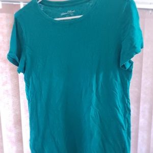 Casual turquoise top